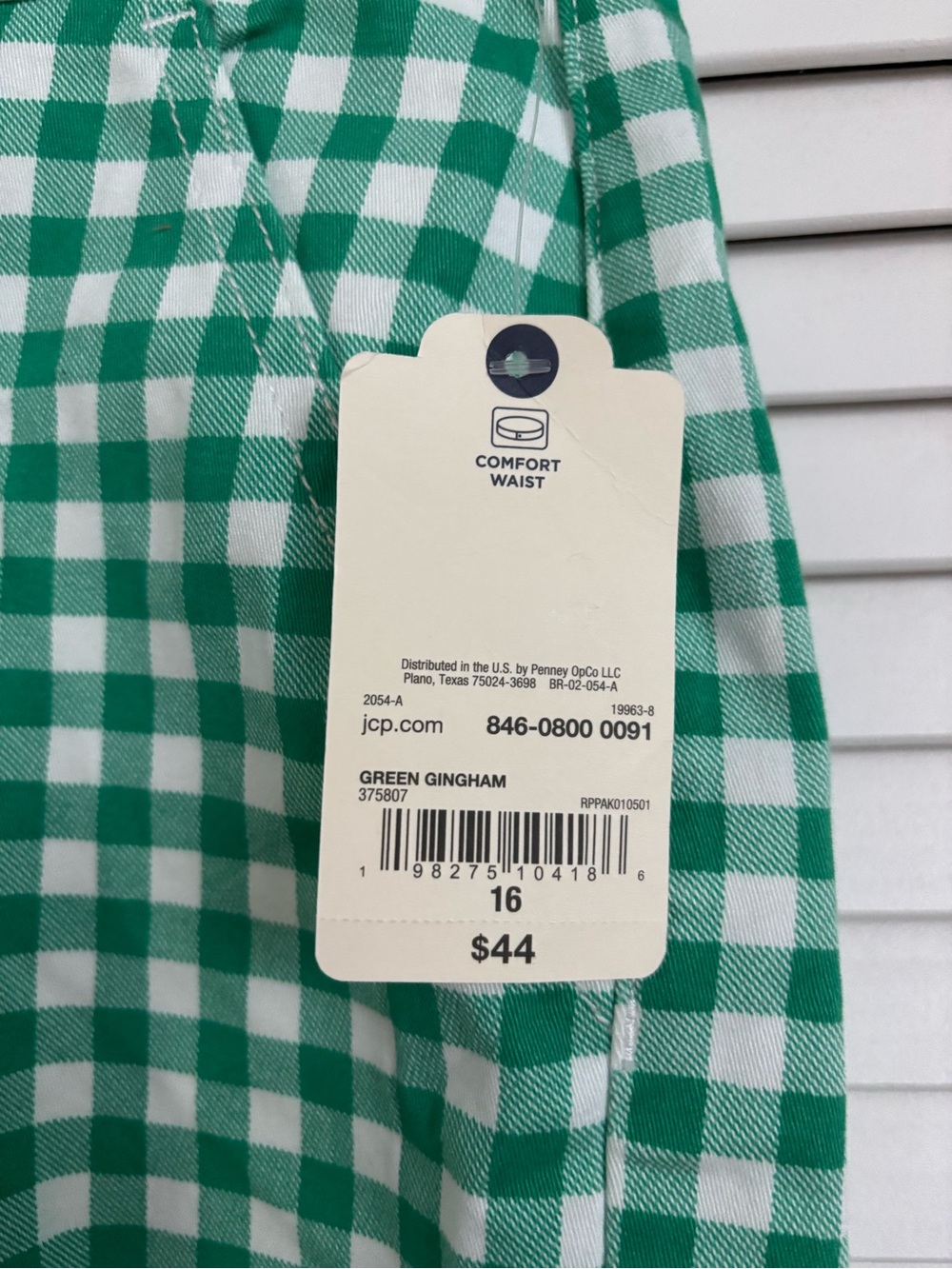 St. John's Bay Women’s Green and White Gingham Bermuda Shorts, Size: 16, NWT - Picture 7 of 7